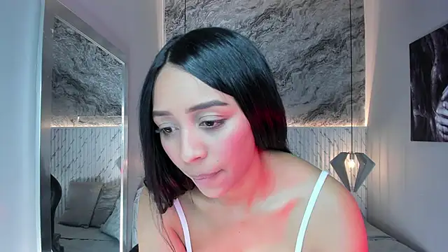 Esmeralda__18 webcam