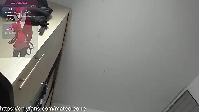 mateoleonee webcam