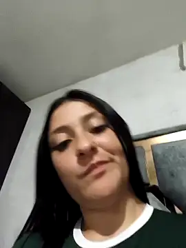 Scarlet_Passion webcam