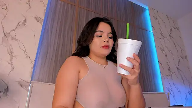 IsabellaAllen webcam