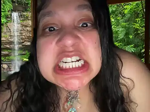 MelanieFawker webcam