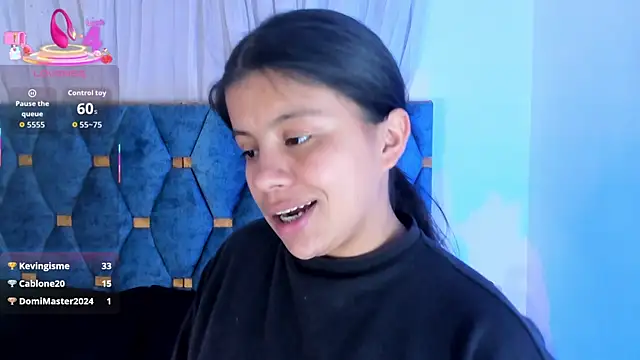 sasha_roldann webcam