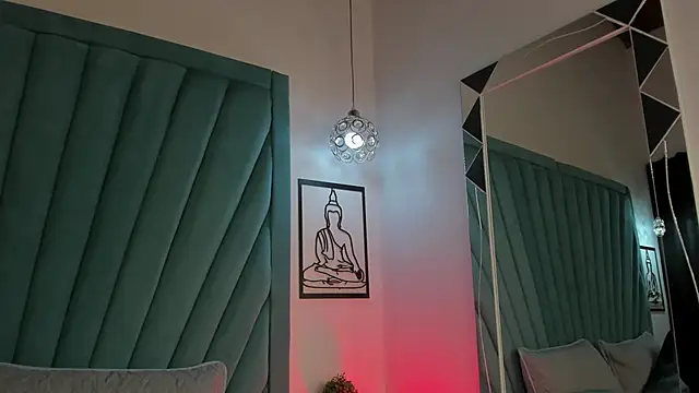 Logan_Wolf-js webcam