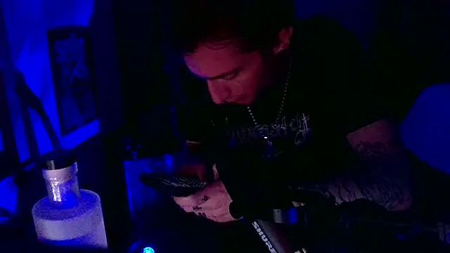 LEVIATHANX666 webcam