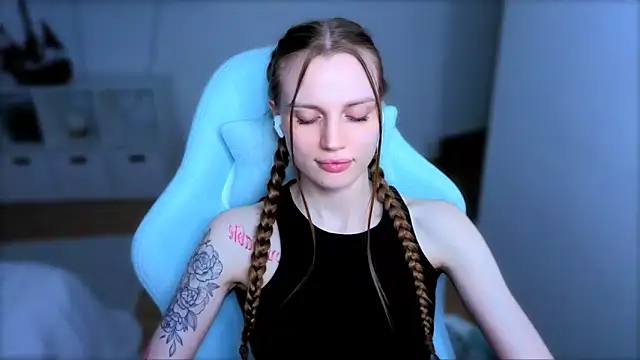 StellaLawless webcam