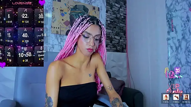 Queen_Cuarxxo webcam