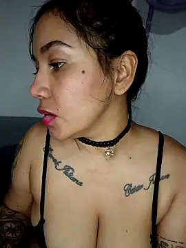 violettaa_millerss webcam