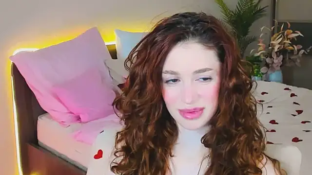 ChristinaConteeree webcam