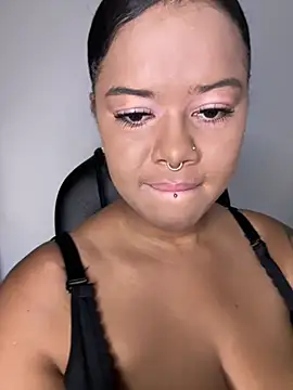 Antonella_03s webcam