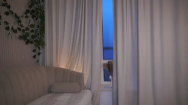 cindygarrison (F teen) - skirt tease