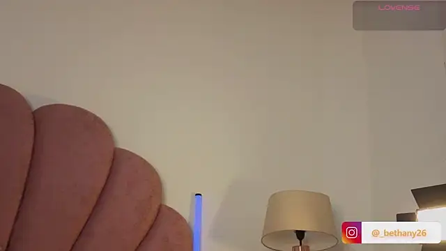 daddysgirl1_ (F teen) - Fuck me in dogy til my creamy drools💦