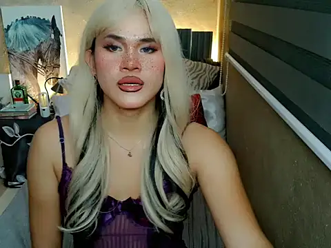 yllanaaltheaxxx (T young) - FULL SHOW  CUMMING