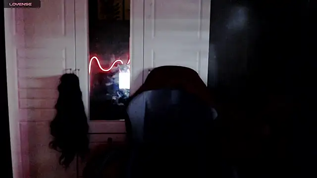 nastymistresshugex (T milf) - so filthy horny, let's cum hard slut!