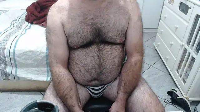 mysterbearmg (Ask my age) - CUM IN GOAL - Add Inst - Mysterbearmg