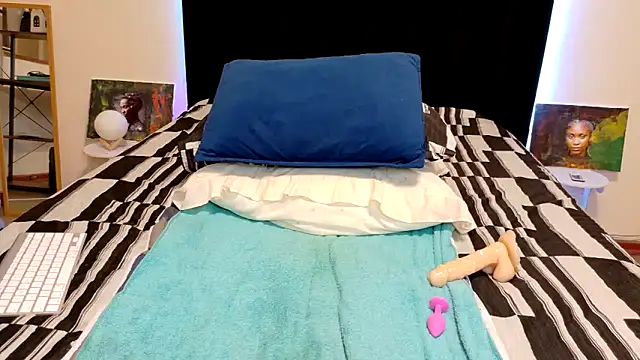 chloechrome live sex cam