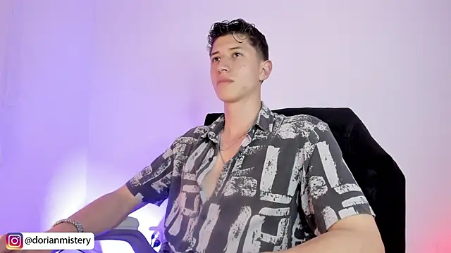 Dorianmistery2322_ webcam