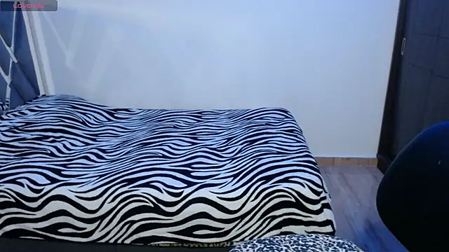 paula_lopez__ webcam