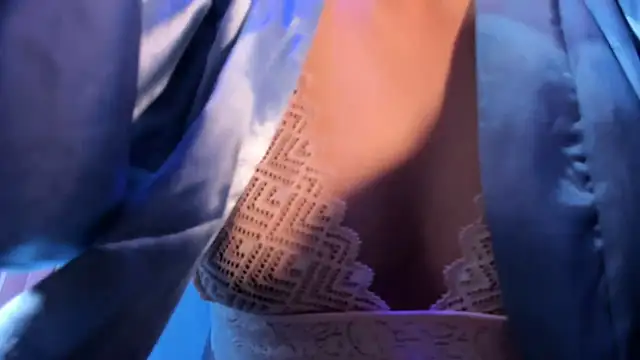 AngelaLinaresx69 webcam