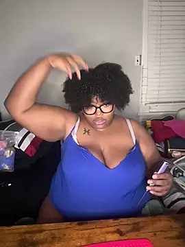 Chocolatebunnyxx96 webcam