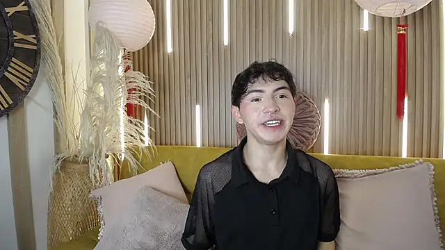 Cristopher_Wild webcam