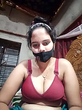 Webcam Model (annu-777) is live