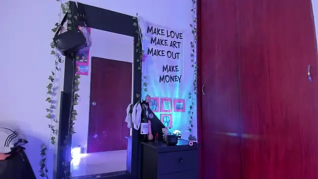 little_kayla_ webcam