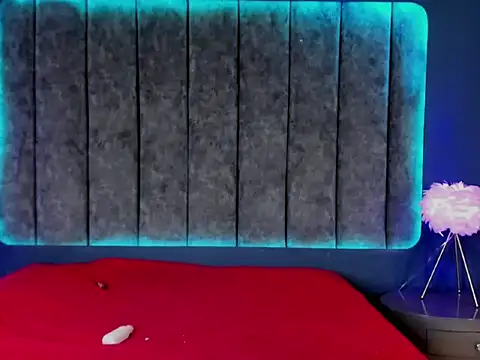 AlanaVelascos webcam