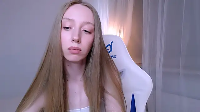 Luna_insniity webcam