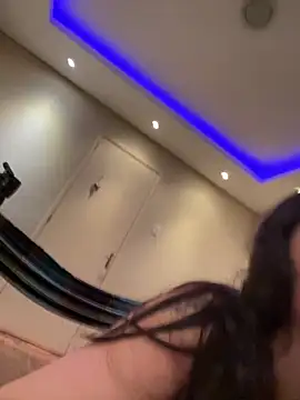 brazillliangirl Live Webcam on Stripchat
