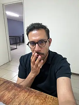 AdrianGarcia89 webcam