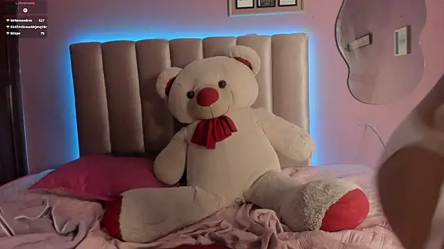 nikkita_dragon_ webcam