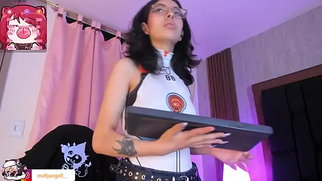 Molly_A webcam