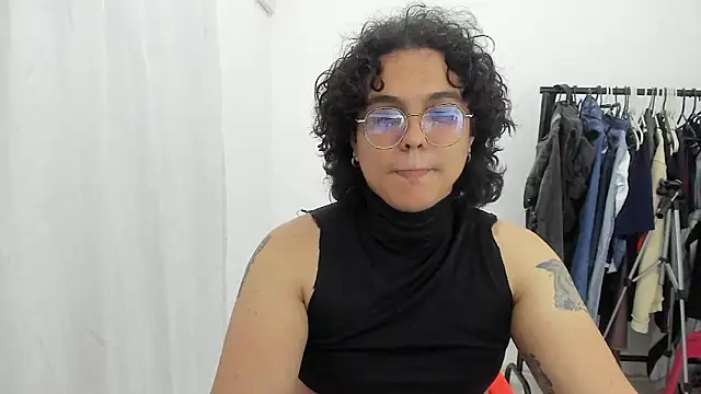 Diane_blossom webcam