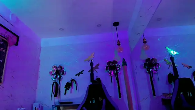 Natasha-Adams webcam