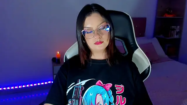 OphelianaRose33 webcam