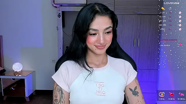 Lizzie_corner_v webcam