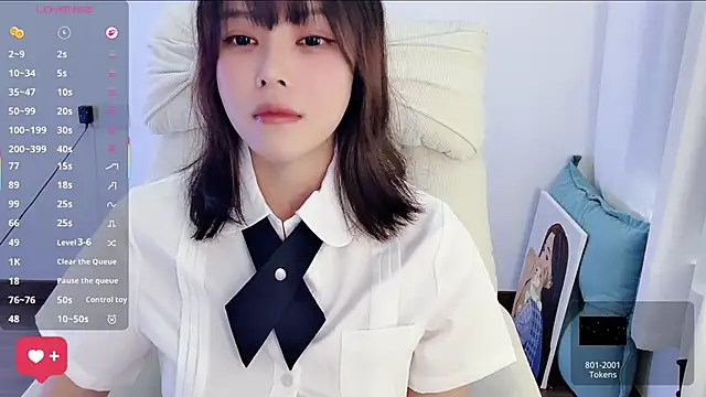美女peachy_kiss在线直播