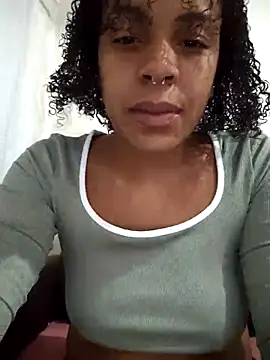 Julia_Pretinha live sex cam