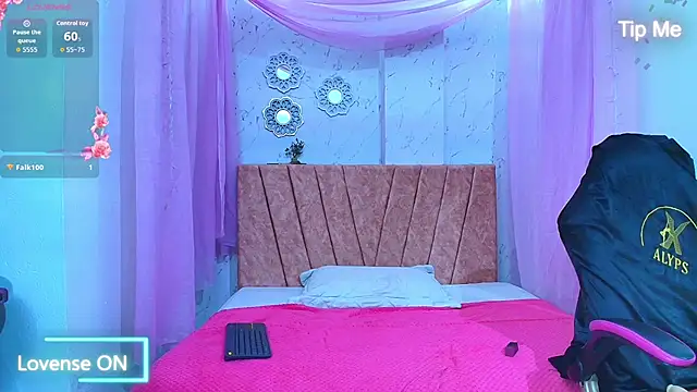 mia__thomson_ webcam