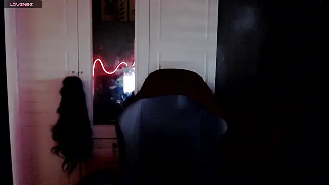 NastyMistressHUGEx webcam