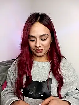 EmiilyFoxx090 webcam