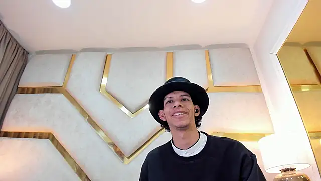 TomyMosterCock's live cam