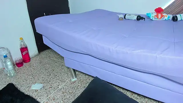 Fkn_dream18 Live Webcam on Stripchat