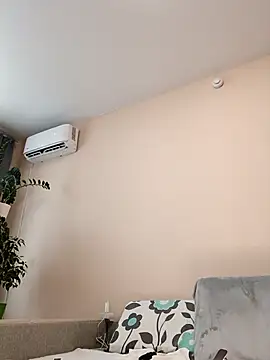 Liana_MilfHot webcam