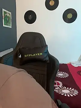 miacanela_xo -  fat live cam model from us