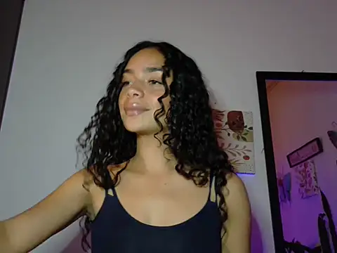 lali2gab Stripchat cam model