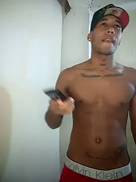 sexy-athletic-guy webcam