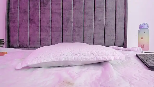 Evelin__thompsson webcam