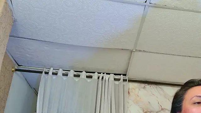 QueenSallyDesire webcam