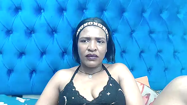 SpicyQueenxxxx webcam